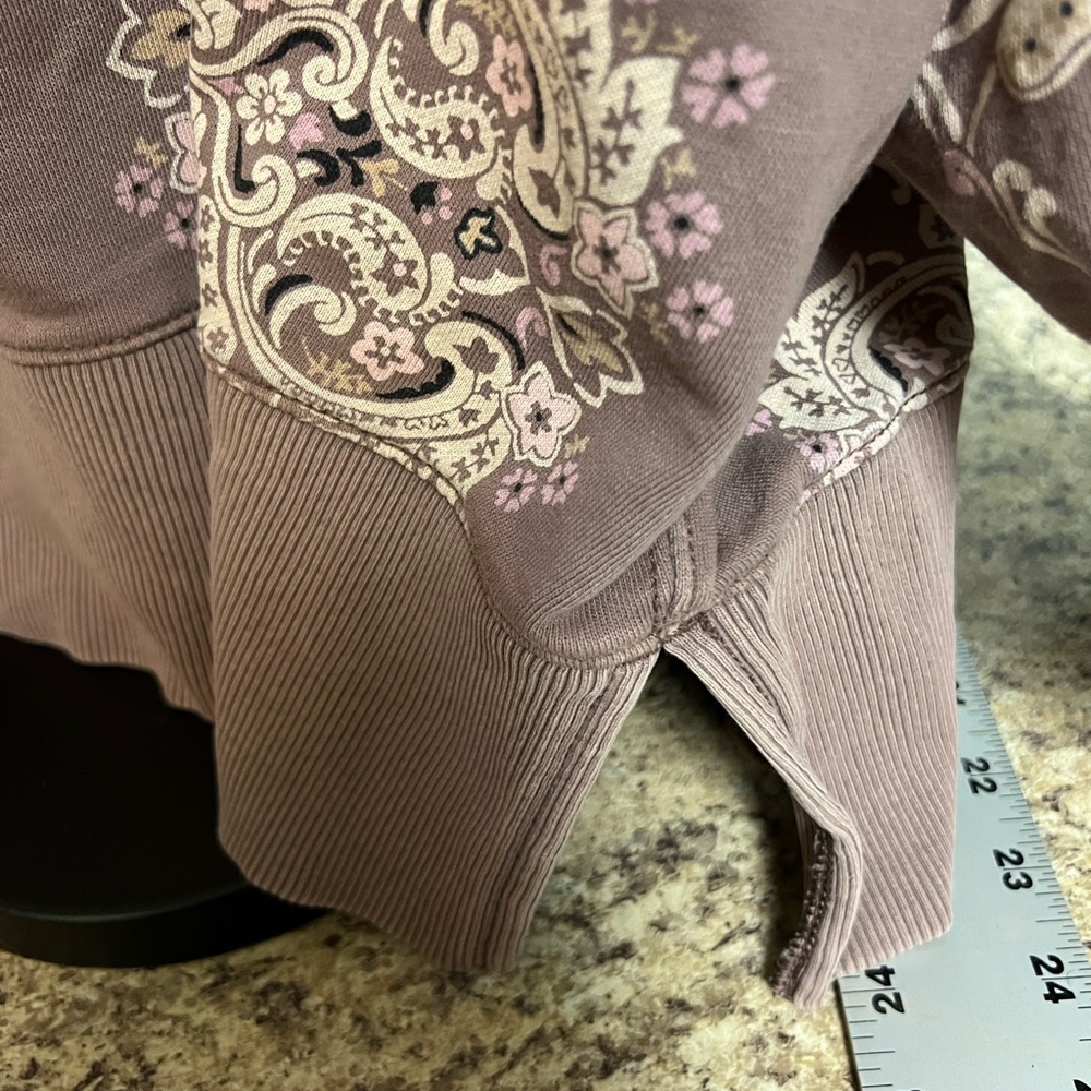 American Eagle Seriously lived in Dusty mauve Brown Paisley oversized sweatshirt - Picture 5 of 9